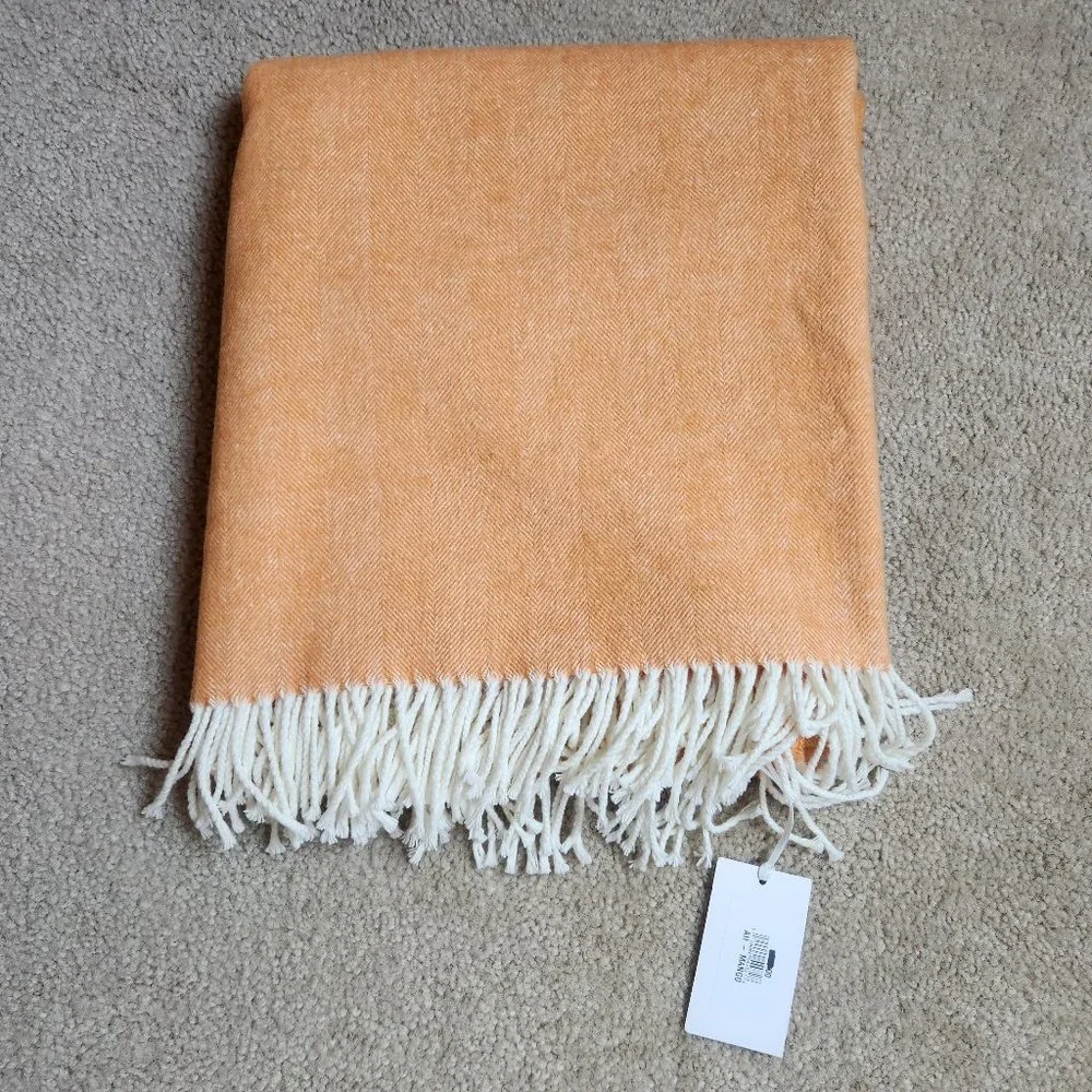 NWT Lands Downunder Italian Herringbone Throw MANGO